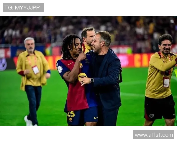 国王杯激战曼联与曼城战成平局精彩瞬间引爆全场气氛 国王杯激战曼联与曼城战成平局精彩瞬间引爆全场气氛