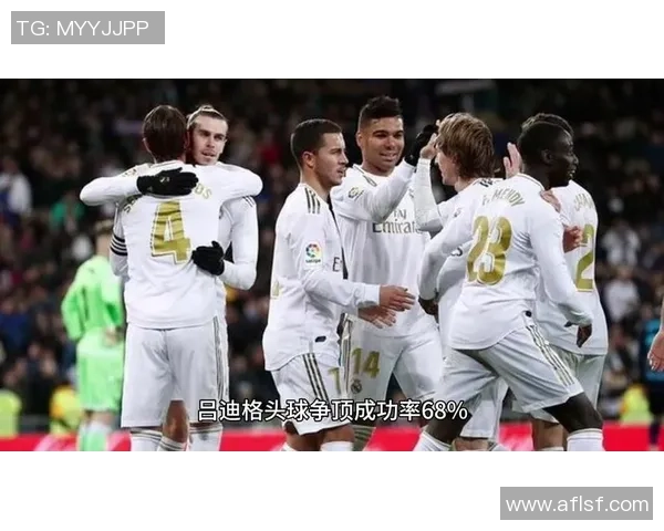 英超焦点战平局皇马与巴黎圣日耳曼激战成和乌龙球引发全场轰动 英超焦点战平局皇马与巴黎圣日耳曼激战成和乌龙球引发全场轰动