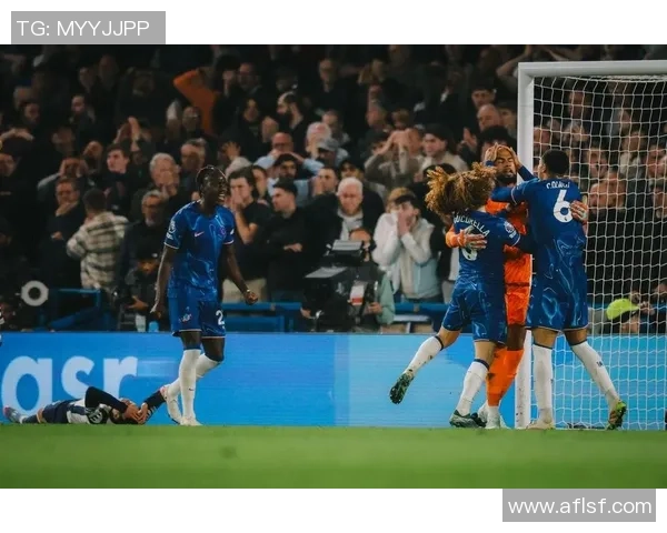 友谊赛阿森纳与切尔西战平红牌争议引发全场热议