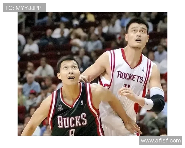 姚明突然大笑背后的故事揭示了他幽默的一面与篮球生涯的点滴回忆