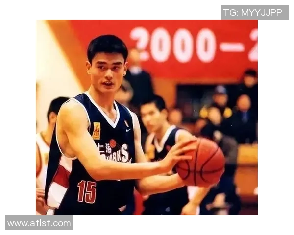 姚明退役后积极投身篮球事业推动中国篮球发展与国际交流