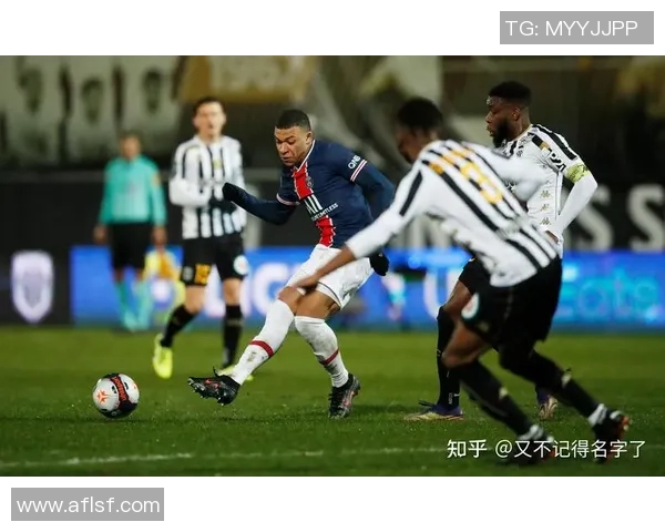 英超惊天冷门巴黎圣日耳曼5比0横扫阿森纳引发全场狂欢