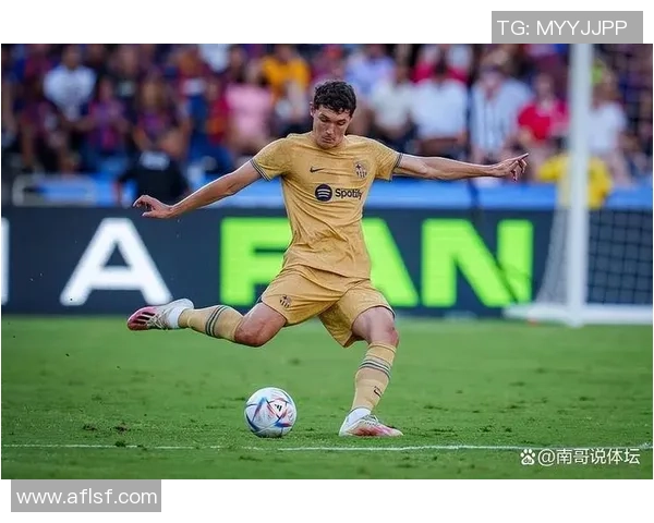 国王杯激战皇马与AC米兰握手言和争议判罚引发全场热议