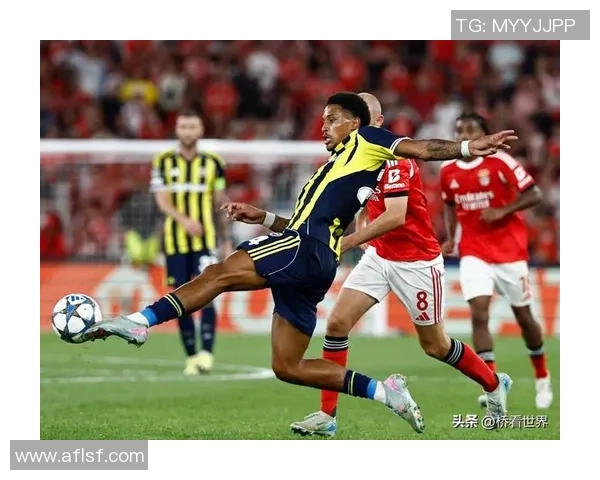 本菲卡逆袭那不勒斯上演惊天逆转全场沸腾的欧联杯大战