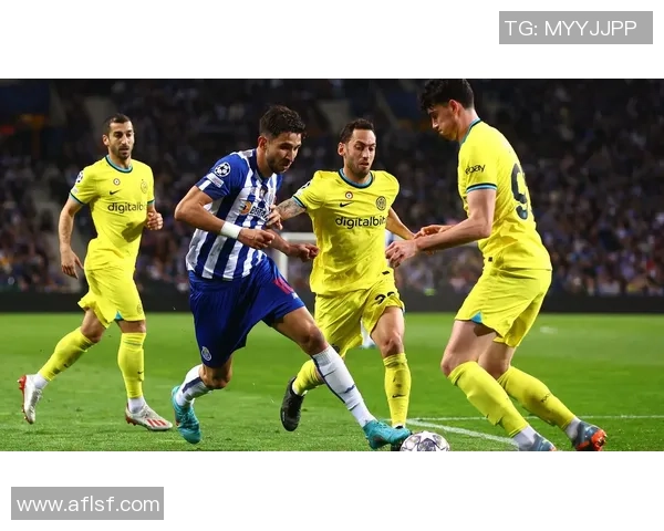 足总杯激战波尔图与国米握手言和精彩瞬间引发全场热烈反响