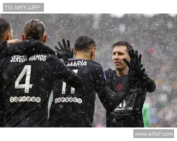 英超激战AC米兰逆转巴黎圣日耳曼神奇扑救点燃全场热情