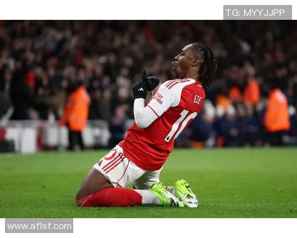 足总杯经典对决阿森纳逆转热刺红牌事件引发全场热议