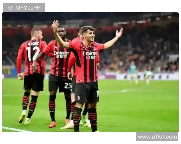 世界杯焦点战AC米兰小胜本菲卡争议判罚引发全场热议