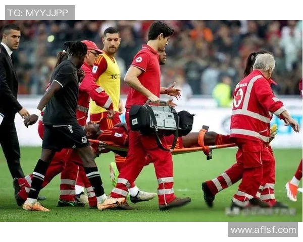 欧联杯激战巴黎圣日耳曼与那不勒斯平局争议判罚引发全场热议