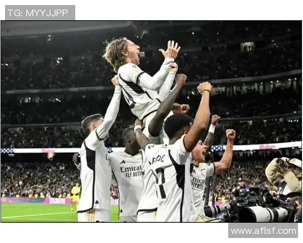 皇马逆袭阿森纳5-1大胜赛场惊喜瞬间引发热烈反响