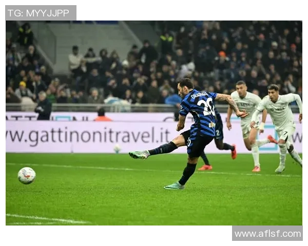 欧冠激战：那不勒斯与国米战成平局绝杀瞬间点燃全场热情