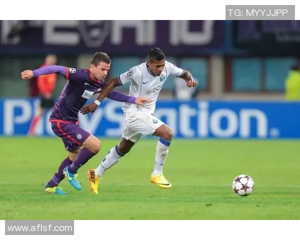 欧联杯精彩对决里昂逆转莱比锡引爆全场激情时刻分析