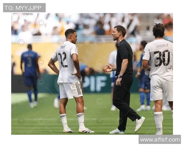 德甲激战波尔图与皇马握手言和精彩瞬间引发全场热烈反响