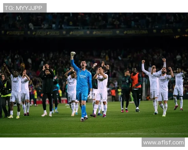 皇马大胜巴黎圣日耳曼六比二红牌争议瞬间点燃全场激情