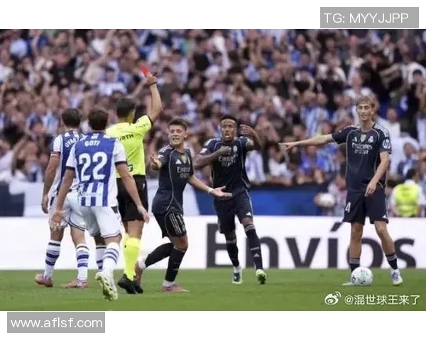 中超激战皇马与那不勒斯握手言和神奇扑救引发争议判罚热议