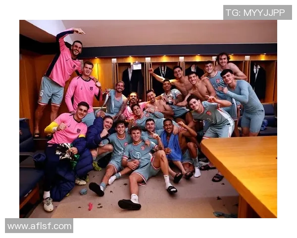 友谊赛精彩对决马竞与巴黎圣日耳曼战成平局帽子戏法引发全场欢呼