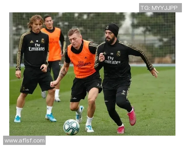 英超焦点战那不勒斯与皇马激战成平局数据分析引发全场热议 英超焦点战那不勒斯与皇马激战成平局数据分析引发全场热议