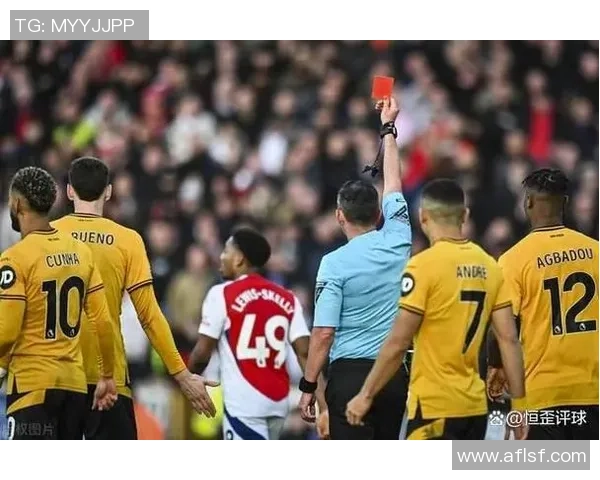 足总杯激战:拜仁逆转阿森纳乌龙球引发争议判罚全场沸腾 足总杯激战:拜仁逆转阿森纳乌龙球引发争议判罚全场沸腾