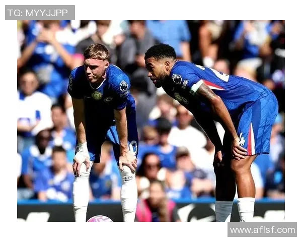 西甲焦点战曼联与切尔西战平补时进球引发全场狂欢 西甲焦点战曼联与切尔西战平补时进球引发全场狂欢